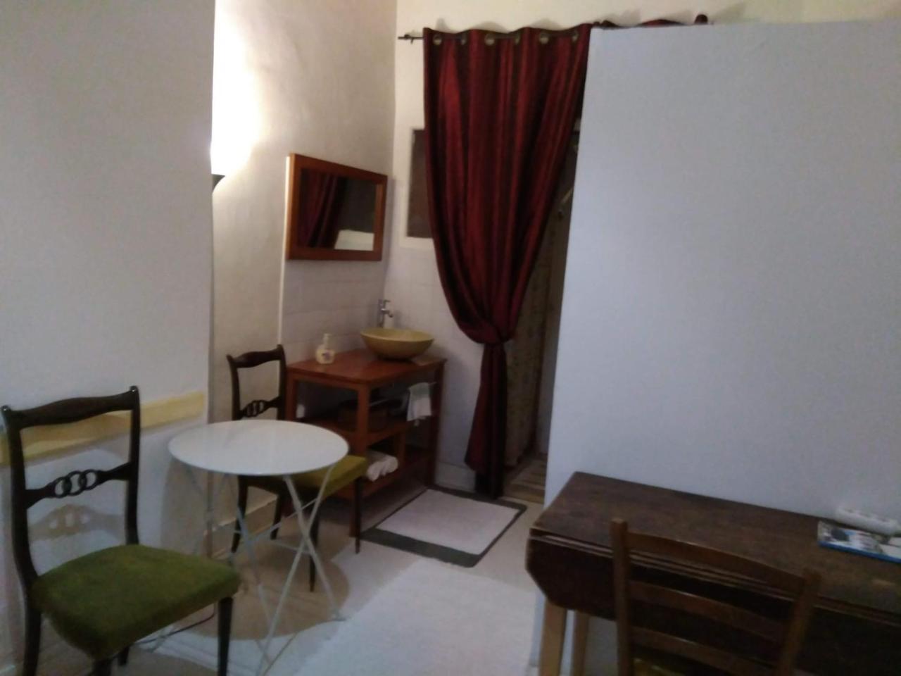 Chambres Les Soyeuses Lyon Eksteriør bilde